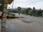 Hujan Lebat Sebabkan Sungai Meluap dan Banjir di Pulau Nias