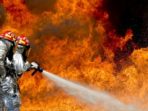 Vila Mergana Purba di Gundaling Terbakar