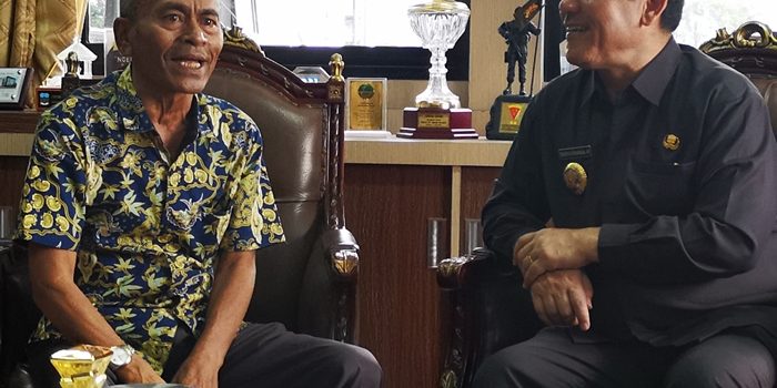 Ketua Umum PWI-Bupati Karo Bahas Pengembangan Wartawan