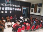 Bupati Apresiasi Raihan 16 Medali Emas Atlet Wushu Karo