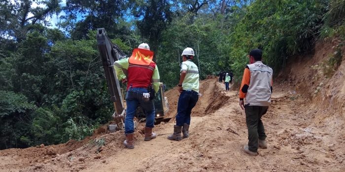 Tragedi PETI di Bakan, Evakuasi Gunakan Alat Berat