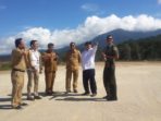 Bupati Karo-Staf Kepresidenan Tinjau Lokasi Huntap III