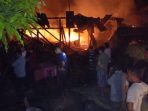 Minggu Dini Hari Warga Desa Lau Baleng Panik, 4 Unit Rumah Terbakar
