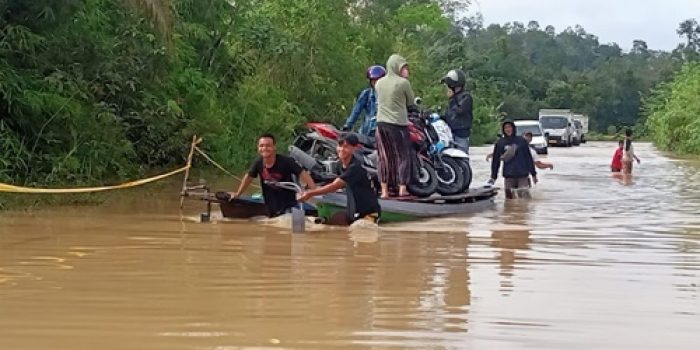 12 Kecamatan di Gunung Mas Dilanda Banjir, Status Darurat Diperpanjang