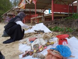 Peduli Sampah Nasional 2022, KFC Indonesia Bersih Pantai dan Laut di 10 Povinsi