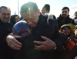 Gempa Turki, Presiden Erdogan Tempatkan Pengungsi di Hotel