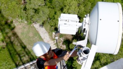 Base Transceiver Station. Foto telkomsel.com