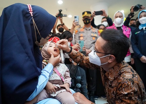 Ilustrasi inumisasi polio. Foto Dok. Kemenkes.