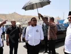 Cuaca Saudi Capai 50 Derajat, Yaqut Pesan Jemaah Haji Jaga Kebugaran