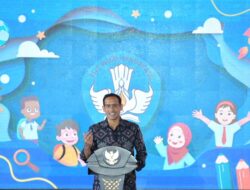 Kenaikan UKT PTN Dibatalkan