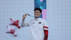 Atlet panjat tebing Indonesia, Veddriq Leonardo berhasil meraih emas pertama Indonesia di Olimpiade 2024 Paris. Foto NOC Indonesia/Naif Muhammad Al'as.