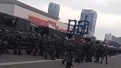 Ditolak Masyarakat Sipil, Dijaga Militer DPR Sahkan UU TNI