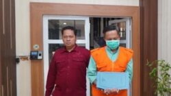 Kejaksaan Tinggi Jawa Tengah melakukan penahanan terhadap mantan Penjabat Bupati Cilacap (2023-2024), Awaluddin Muuri dalam kasus korupsi senilai Rp237 miliar.