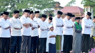 Khatib Salat Iduladha yang Diikuti Gubsu dan Wagub, Pengorbanan Pemimpin Menyejahterakan Masyarakat