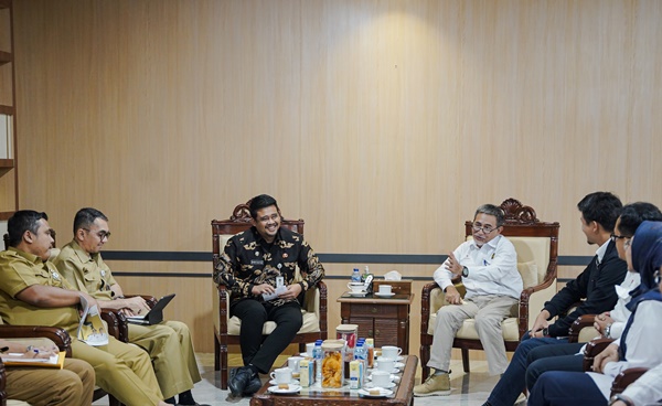 Gubernur Sumatera Utara Bobby Afif Nasution menerima kunjungan SKK Migas Sumbagut beserta Pertamina EP Pangkalan Susu di Kantor Gubernur. Foto Istimewa.