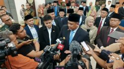 Gubernur Sumatera Utara Bobby Nasution memberikan keterangan kepada awak media menyoal polemik Aceh-Sumut soal empat pulau menyusul Kepmendagri Nomor 300.2.2 -2l38 Tahun 2025, pada Kamis, 12 Juni 2025. Foto Istimewa.