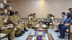 Gubsu Bobby Nasution bersama Ombudsman Perwakilan Sumut, membahas tentang pelayanan kesehatan, pendidikan, dan publik. Foto Istimewa.