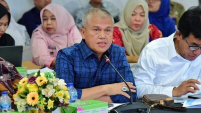 Anggota Komisi IX DPR RI, Sahidin menyoroti dugaan ribuan tuan Pelayanan Pemenuhan Gizi (SPPG) dalam pelaksanaan program Makanan Bergizi Gratis (MBG) saat melakukan kunjungan kerja spesifik ke Batam, Provinsi Kepulauan Riau, Kamis, 18 September 2025. Foto Kiki/dpr.go.id.