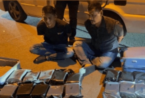 Dua tersangka jaringan sabu 20 kilogram dan pil ekstasi 20 ribu butir, sindikat narkoba lintas negara, Malaysia-Indonesia, dibekuk. Foto Humas Polri.