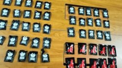Barang bukti 84 vape narkoba disita dari tersangka T. Foto humas.polri.go.id.