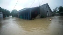 Dua belas kabupaten dan kota di Provinsi Sumatera Utara dilanda bencana hidrometeorologi berupa banjir, banjir bandang dan longsor. Foto Pemko Medan.