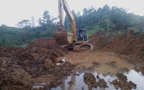 Pembukaan akses jalan jalan KKA-Bener Meriah, Provinsi Aceh, dampak bencana Sumatra yang melanda Aceh, Sumatra Utara, Sumatra Barat. Foto Dok PUPR Provinsi Aceh.