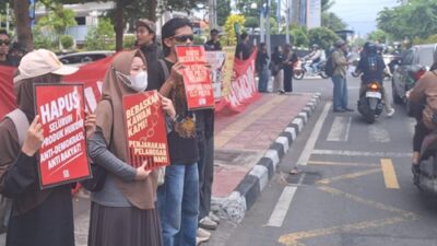 Jogja Memanggil menggelar aksi memperingati Hari HAM Sedunia, Rabu, 10 Desember 2025.