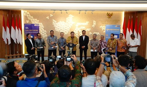 Peluncuran Kanal Debottlenecking Satuan Tugas Percepatan Program Strategis Pemerintah (Satgas P2SP) oleh Menteri Koordinator Bidang Koordinator Bidang Perekonomian Airlangga Hartarto. Foto ekon.go.id.