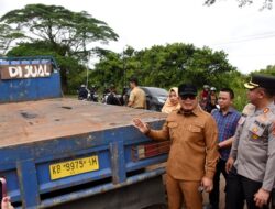 Bupati Sujiwo Larang Kendaraan Berat Parkir di Kawasan Tugu Ali Anyang