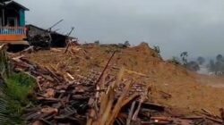 Delapan orang ditemukan tewas dalam peristiwa bencana longsor di Desa Pasir Langu, Kampung Babakan Cibudah, Cisarua, Bandung Barat, Jawa Barat. Foto BPBD Bandung Barat.