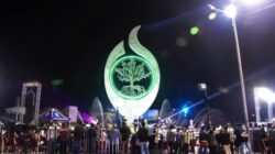 Kabupate Kubu Raya kini memiliki ikon baru, Bundaran Gaforaya dan Tugu Benteng Mangrove yang diresmikan pada malam perayaan tahun baru 2026. Foto Istimewa.