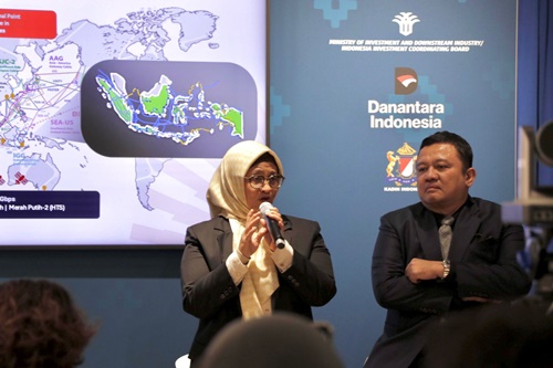 Direktur Utama Telkom Dian Siswarini dalam sesi Indonesia Pavilion pada World Economic Forum (WEF) Annual Meeting 2026 di Davos, Swiss, membahas strategi Indonesia dalam membangun ekonomi digital yang terhubung, kreatif, dan berdaya saing global. Foto Istimewa.