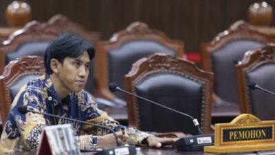 Reza Sudrajat, guru honorer, sebagai Pemohon di sidang Pemeriksaan Pendahuluan Perkara Nomor 55/PUU-XXIV/2026, pada Kamis, 12 Februari 2026. Foto: Bay/mkri.id.