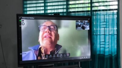 Anggota DPR RI Sihar Sitorus hadir secara daring dalam kegiatan sosialisasi Program Makan Bergizi Gratis (MBG) di Aula Kantor Camat Bilah Hulu, Aek Nabara, Kabupaten Labuhanbatu, Provinsi Sumatera Utara.