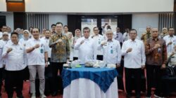 Menaker Yassierli saat menghadiri Strategi Penguatan Tata Kelola dan Akuntabilitas Kinerja untuk meningkatkan nilai Reformasi Birokrasi, Sistem Akuntabilitas Kinerja Instansi Pemerintah, dan Zona Integritas Kemnaker di Jakarta, Rabu, 3 Juni 2026.