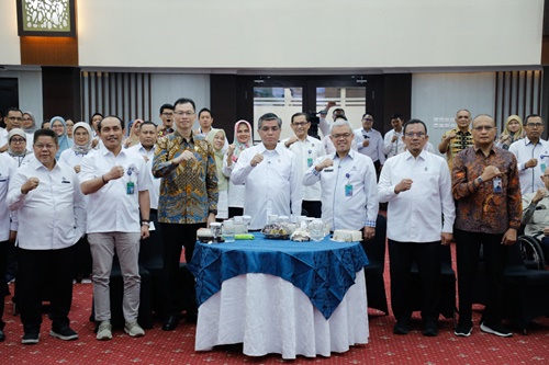 Menaker Yassierli saat menghadiri Strategi Penguatan Tata Kelola dan Akuntabilitas Kinerja untuk meningkatkan nilai Reformasi Birokrasi, Sistem Akuntabilitas Kinerja Instansi Pemerintah, dan Zona Integritas Kemnaker di Jakarta, Rabu, 3 Juni 2026.