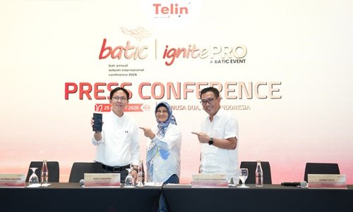 Kiri ke kanan: Chief Executive Officer Telin Abdul Rahman Ansyori, Direktur Utama Telkom Dian Siswarini dan Direktur Wholesale & International Service Telkom Budi Satria Dharma Purba saat konferensi pers BATIC 2026 di Nusa Dua, Bali, Selasa (25/8). Mengusung tema “Uniting Ecosystem to Drive Connected Progress”, BATIC 2026 menjadi platform strategis yang mempertemukan pelaku industri, regulator, penyedia teknologi, hyperscaler, investor, dan pemangku kepentingan digital untuk mendorong kolaborasi serta pertumbuhan ekosistem digital kawasan.