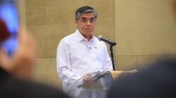 Menteri Ketenagakerjaan Yassierli memaparkan sejumlah regulasi baru pelindungan pekerja di hadapan perwakilan serikat pekerja Asia Pasifik.