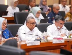 Menaker Yassierli Klaim RUU Pelindungan Ketenagakerjaan Hadirkan Era Baru Hukum Ketenagakerjaan